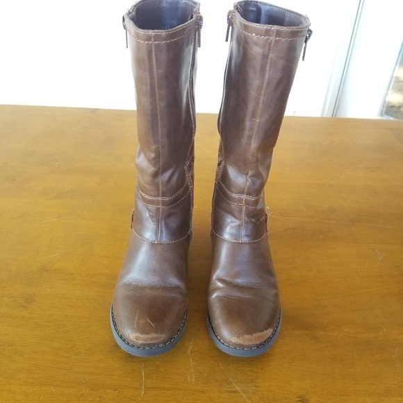 Boots. Size 1 - Picture 2 of 6